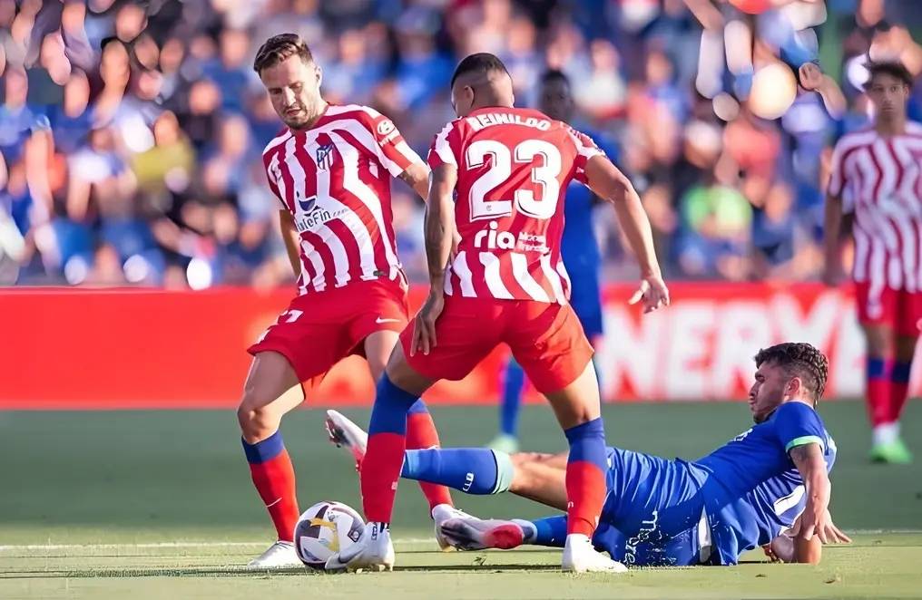 关于爆冷出线，弱队逆袭抢夺晋级资格的信息