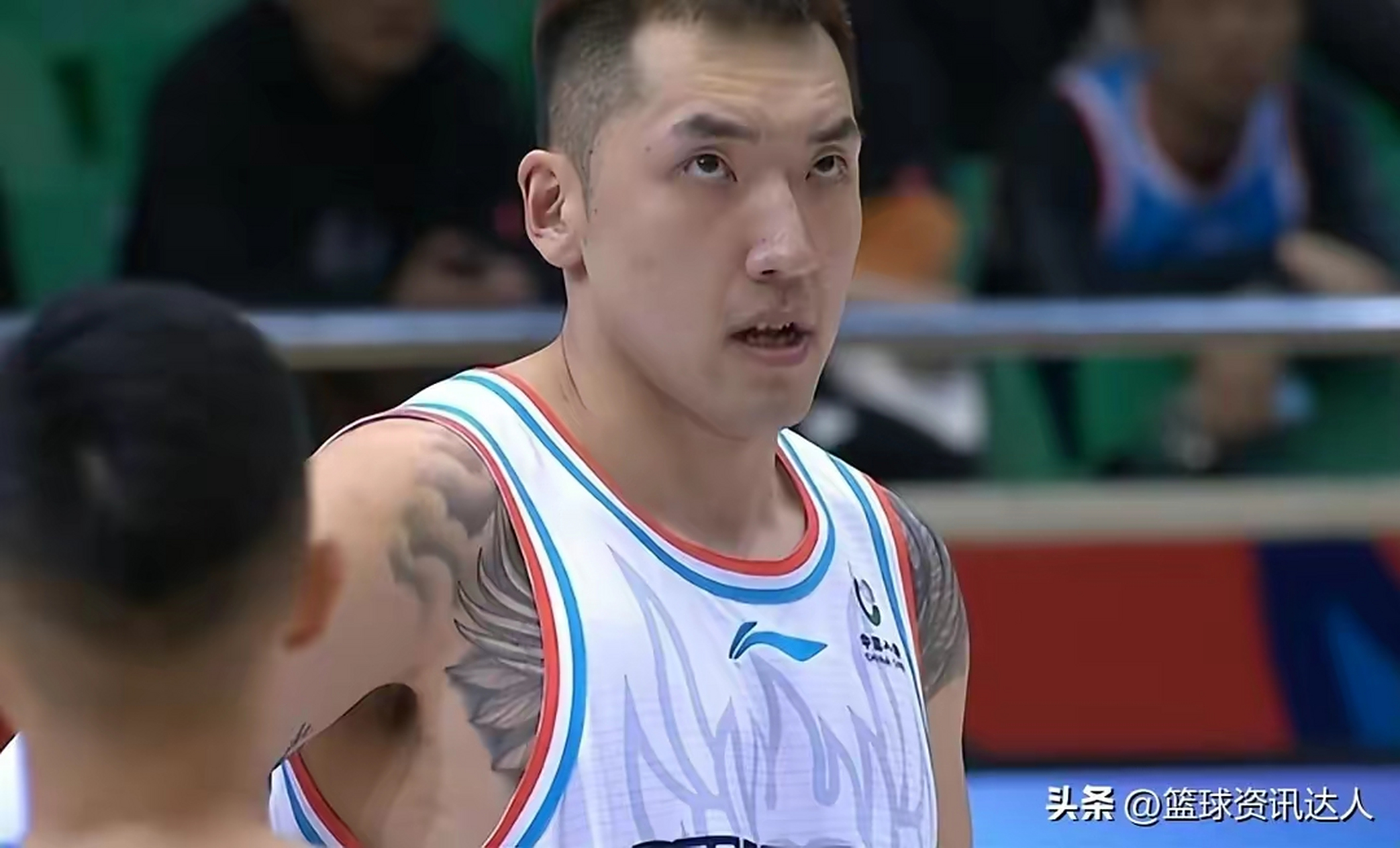 关于俄罗斯选手勇夺冠军，英勇无比的信息