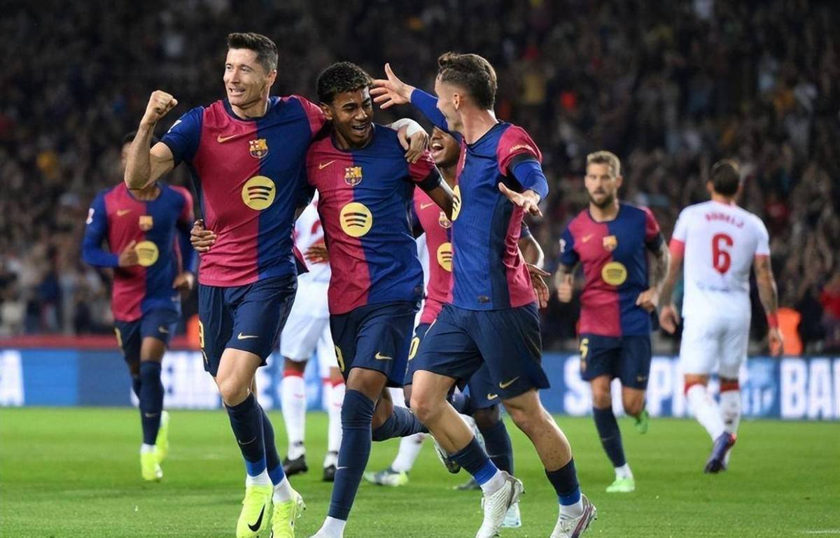 开云下载-包含莱万特主场-惨败于巴萨，积分榜下滑的词条