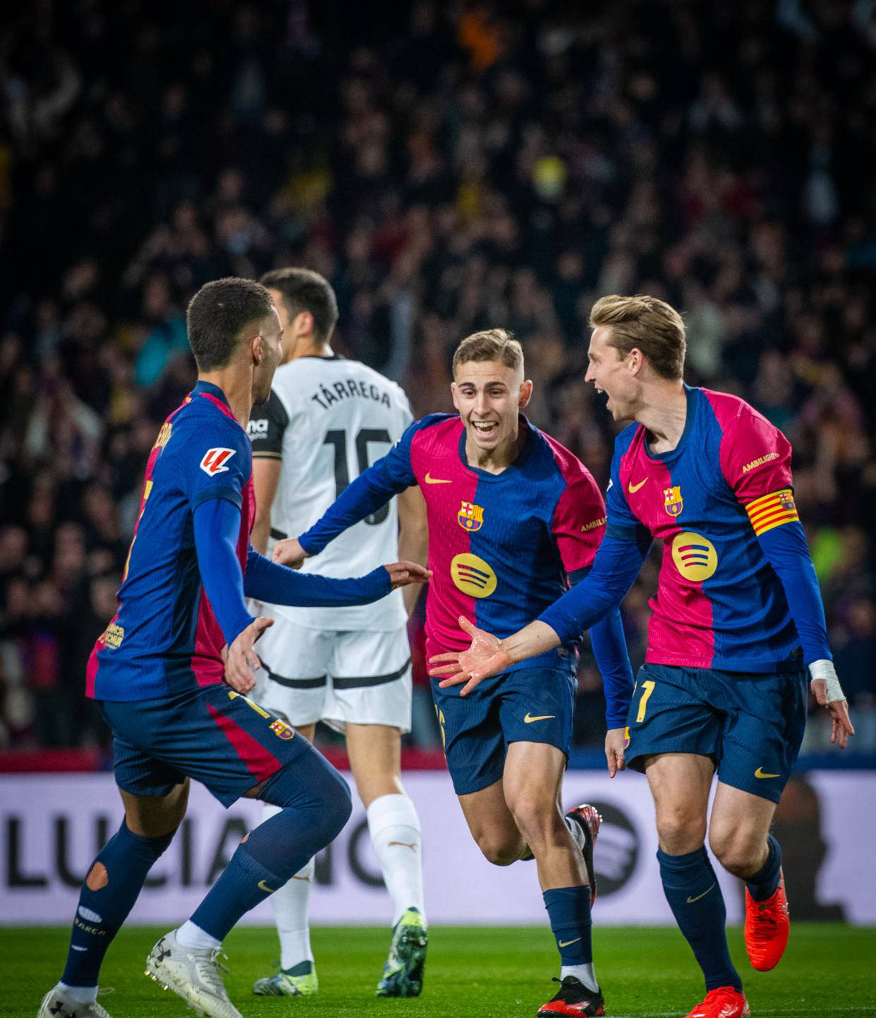 瓦伦西亚主场大胜，豪取三分