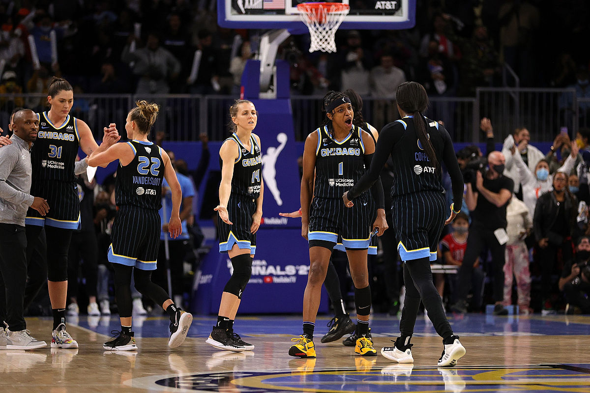 欧洲篮球赛事吸引众多球迷