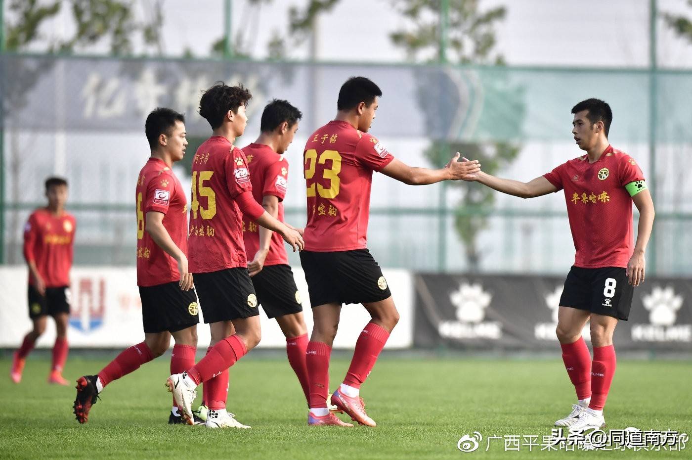 开云体育-年轻球员崭露头角，球队成功晋级半决赛