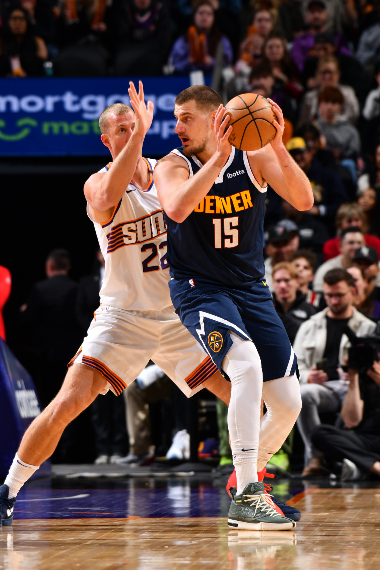 顶级俱乐部之间的激烈对决