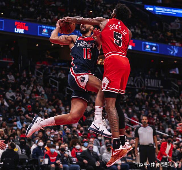 开云APP-公牛队成功逆转对手，取得胜利