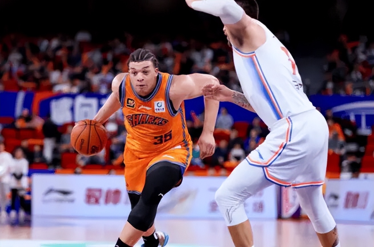 湖北男篮逐渐走强，引人注目