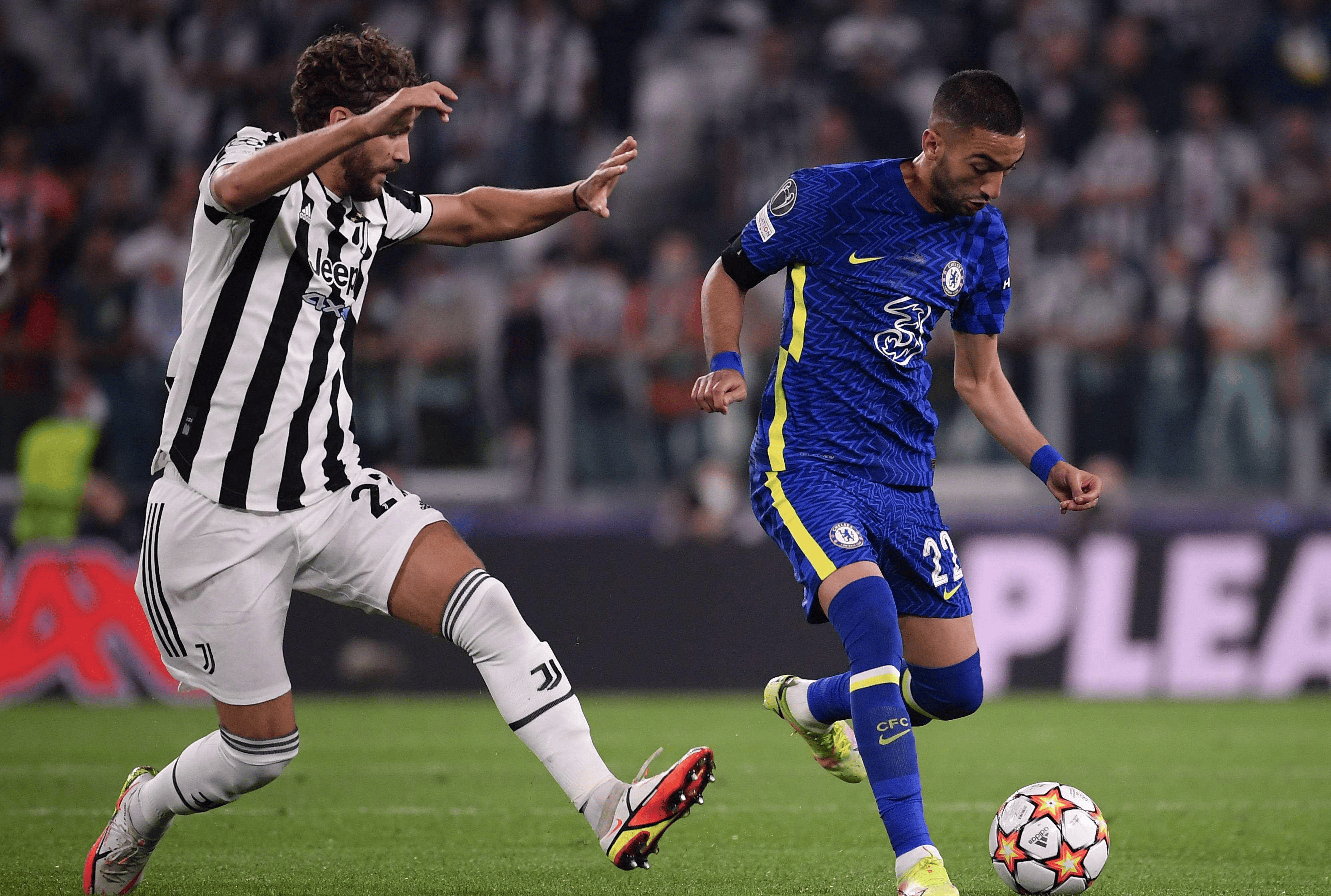 开云体育入口-意甲联赛战况如火如荼，焦点不断