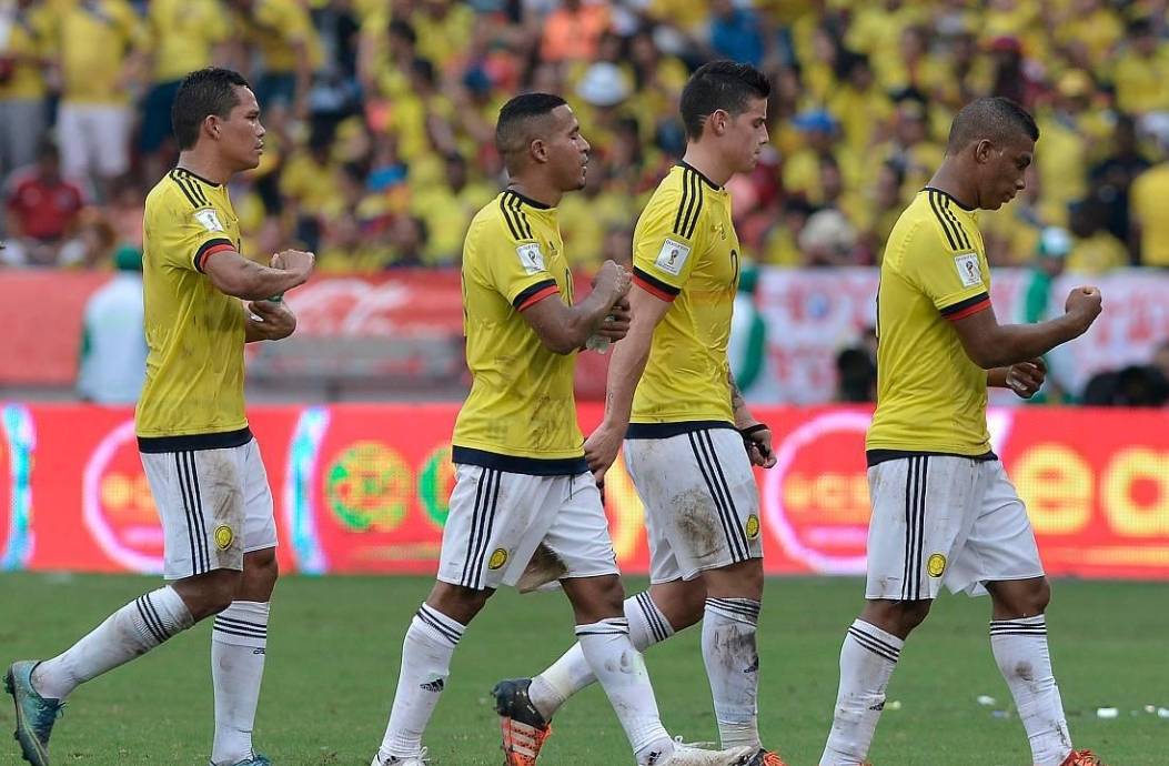 智利队在比赛中力克委内瑞拉队