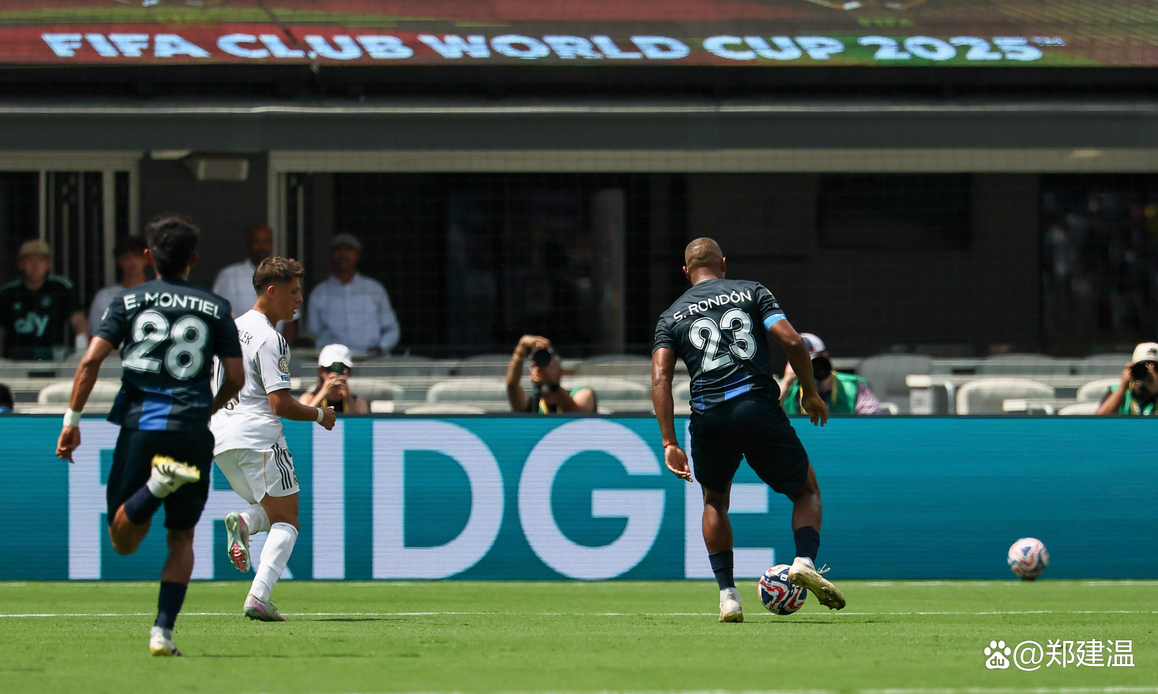 开云APP-包含皇家马德里成功逆袭取得胜利的词条