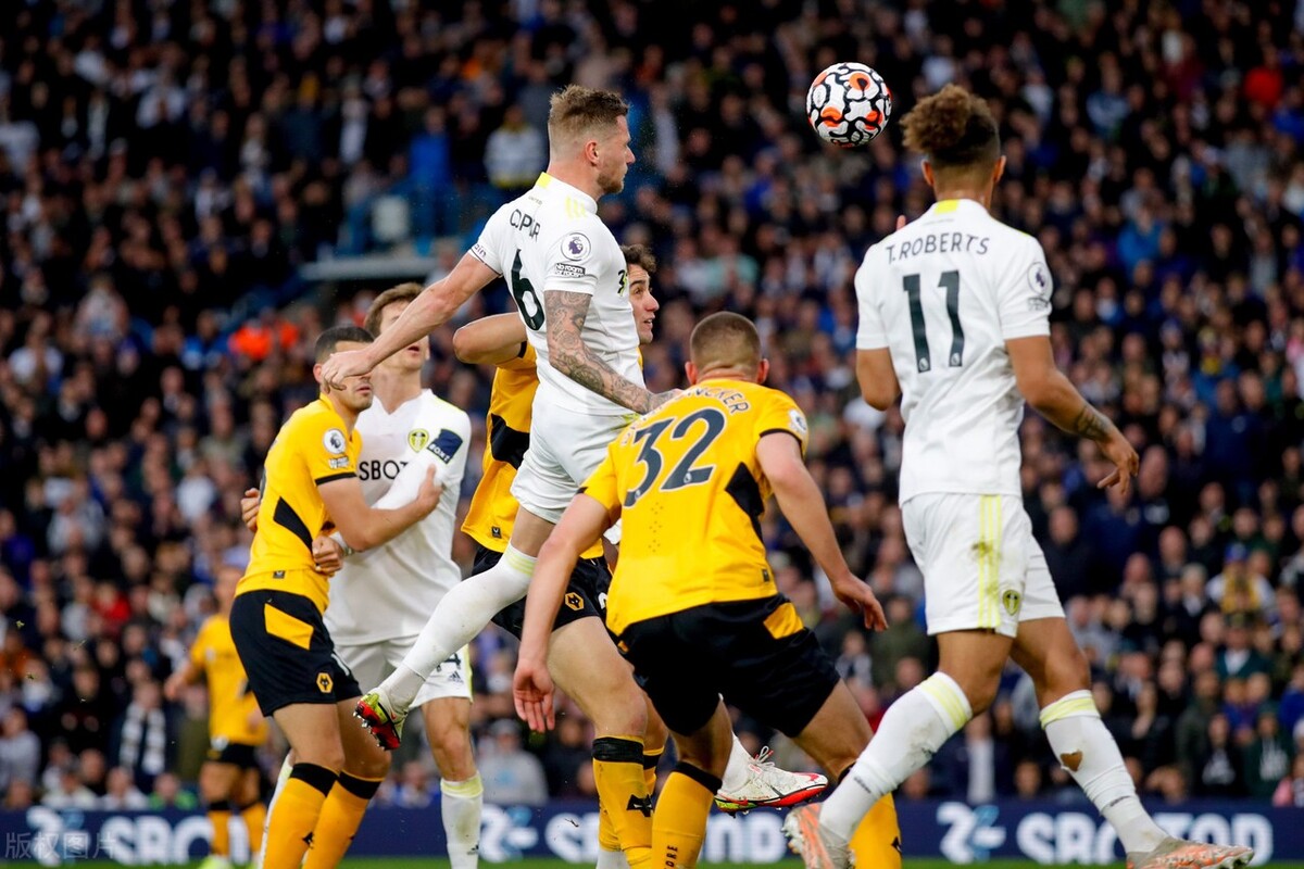 关于狼队考虑签下法甲联赛球员的信息