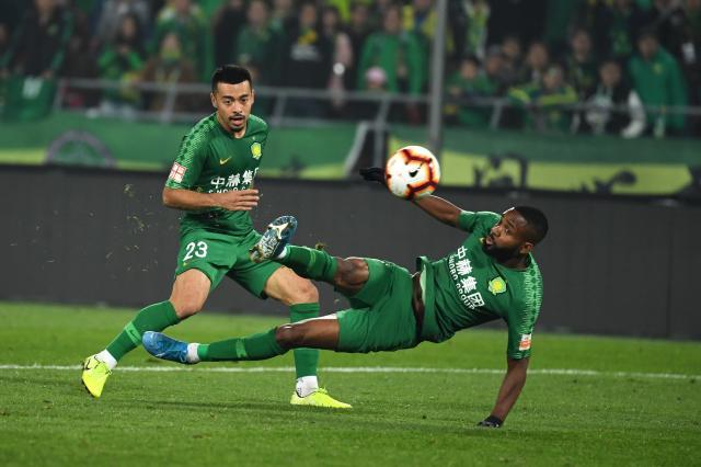 面对恒大，恒大上演胶着一战的简单介绍