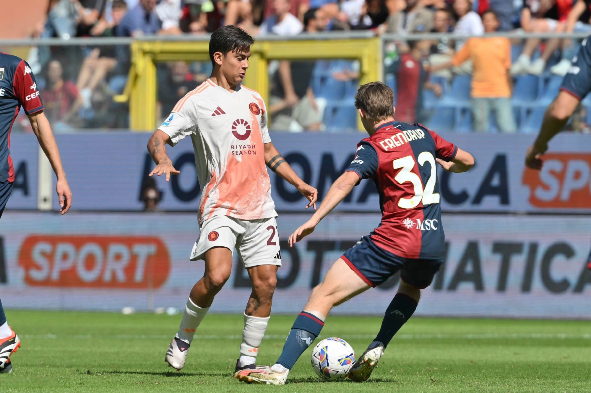 热那亚前锋连场进球，成为球队得分王的简单介绍