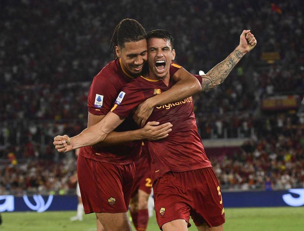 意甲比赛场面精彩，罗马高歌猛进