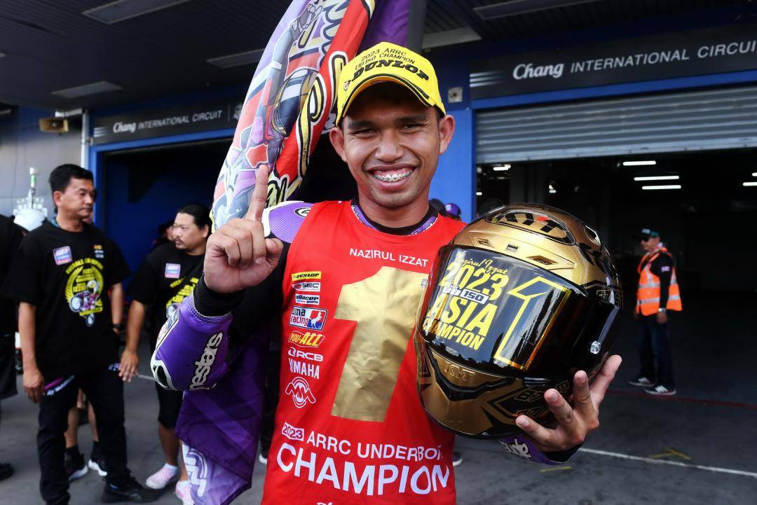 亚洲冠军在夏季训练营中获得突破