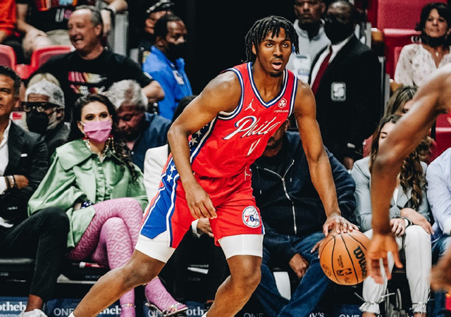 关于热刺客场逆转胜利，继续追赶榜首的信息