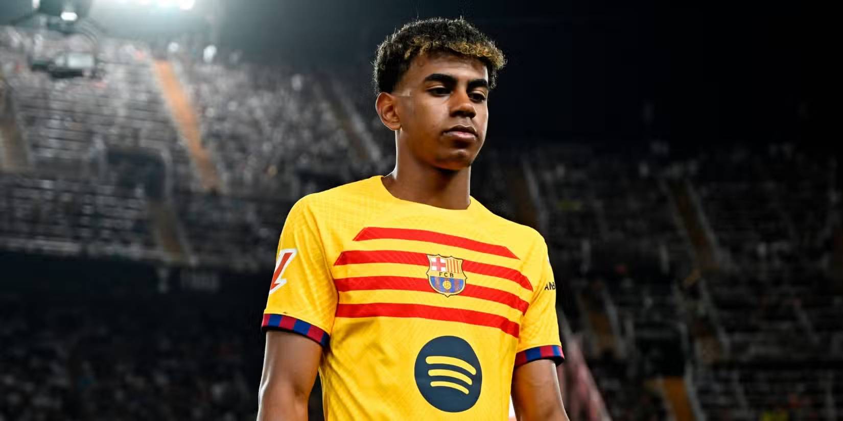 开云体育中国-巴萨狂胜，梅西梅开二度领衔攻击