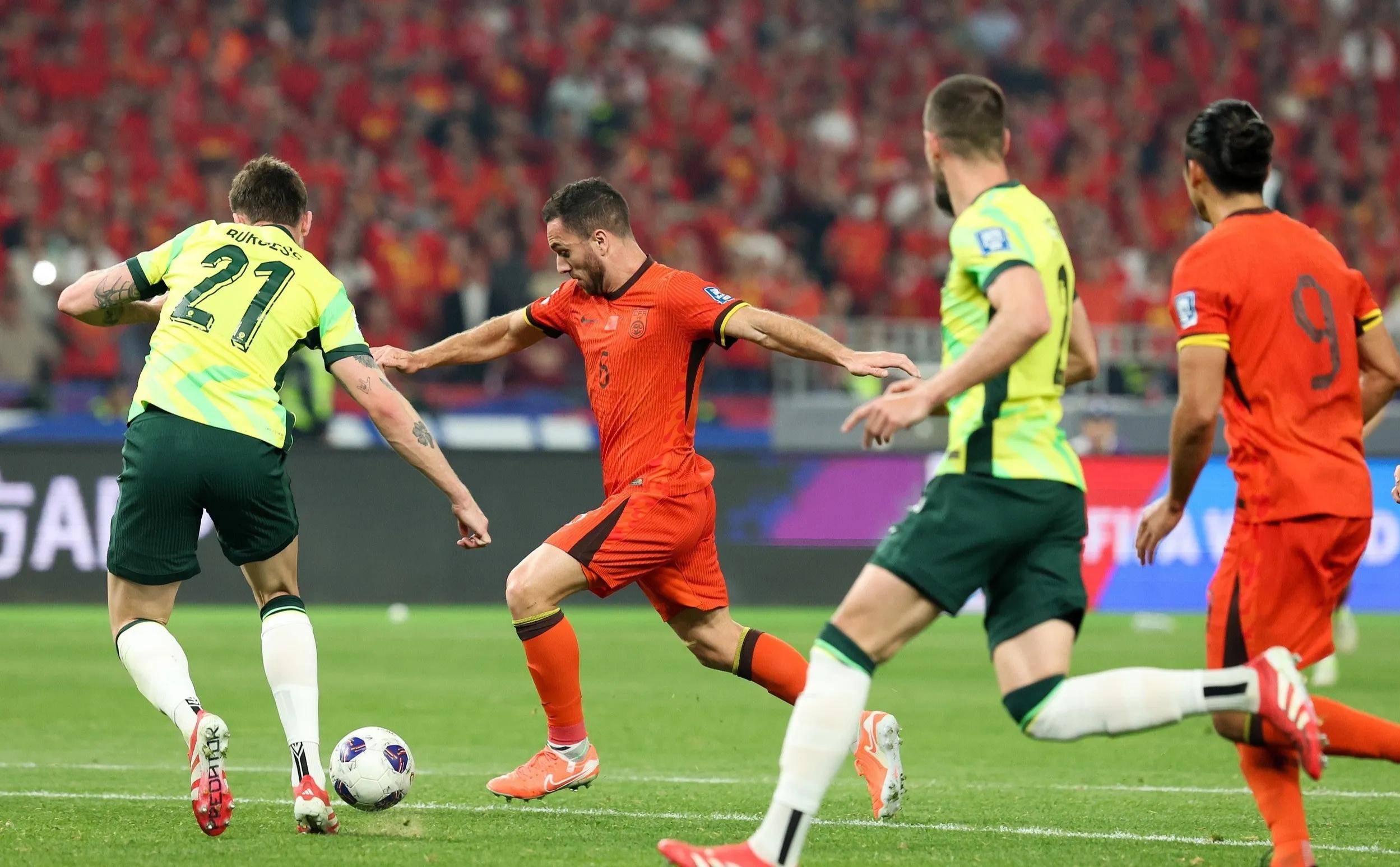 上港客场战胜富力，重回胜利轨道的简单介绍