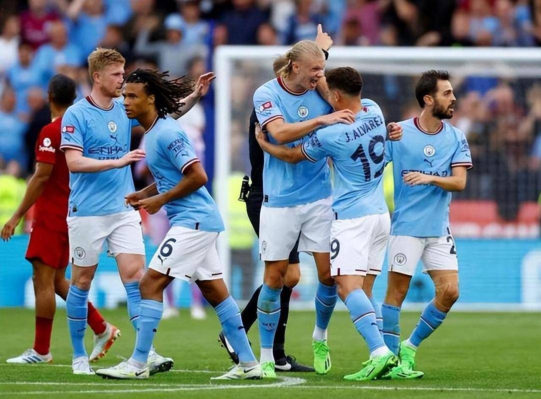 包含南安普顿主场胜利，保持连胜势头的词条