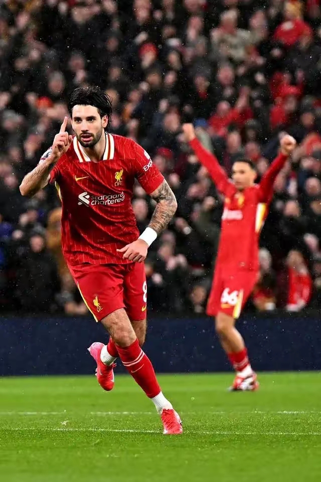 关于足球之战酣畅淋漓：欢呼声不绝于耳的信息