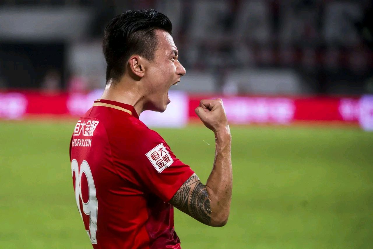 恒大败给上海申花，遭受第二连败