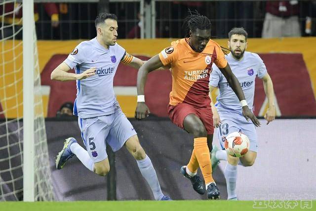 开云APP-乌拉圭顶级联赛冠军巅峰对决，风云再起