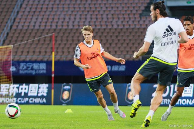 挪威主场力克爱尔兰,豪取三分助力晋级的简单介绍 挪威主场力克爱尔兰,豪取三分助力晋级的简单介绍